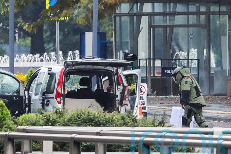 Turkey detains nearly 1,000 following suicide bomb attack in Ankara