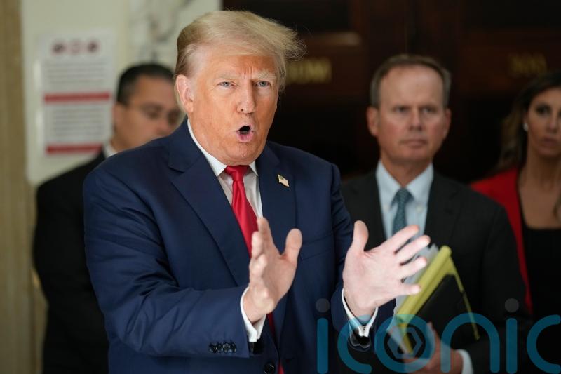 Judge issues gagging order on Donald Trump after comments about court