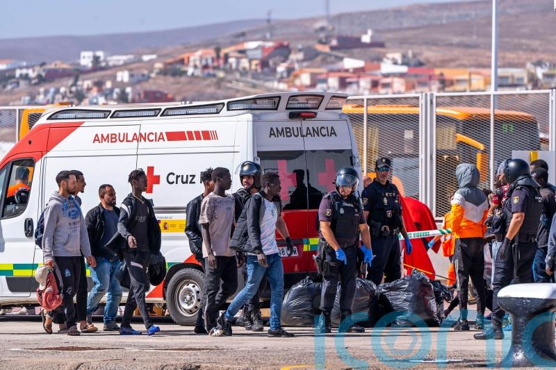 More than 500 migrants arrive on Spanish Canary Islands in one day