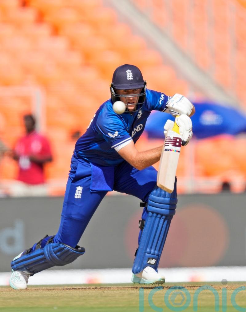 Joe Root leads England to 282 for nine in World Cup opener against New Zealand