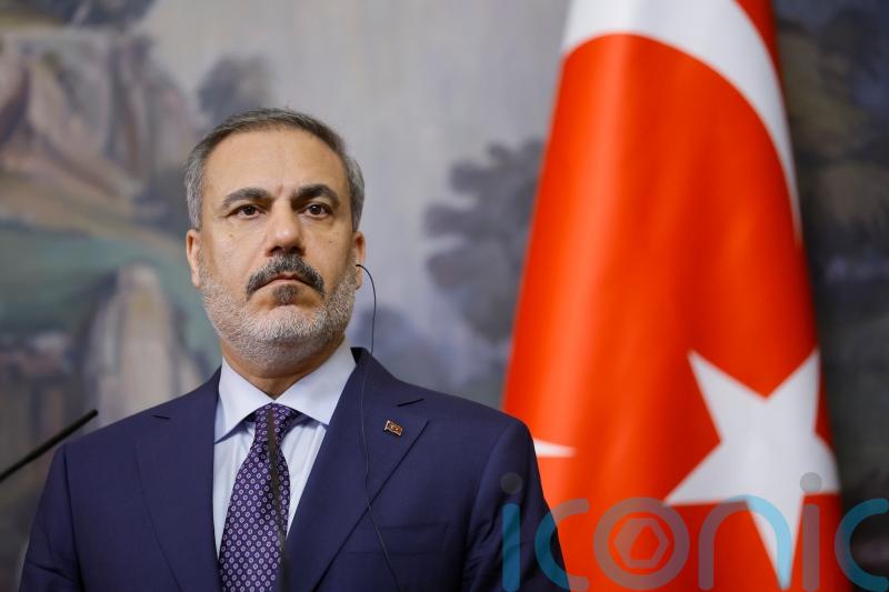 Turkish planes hit targets in Syria as US forces shoot down drone