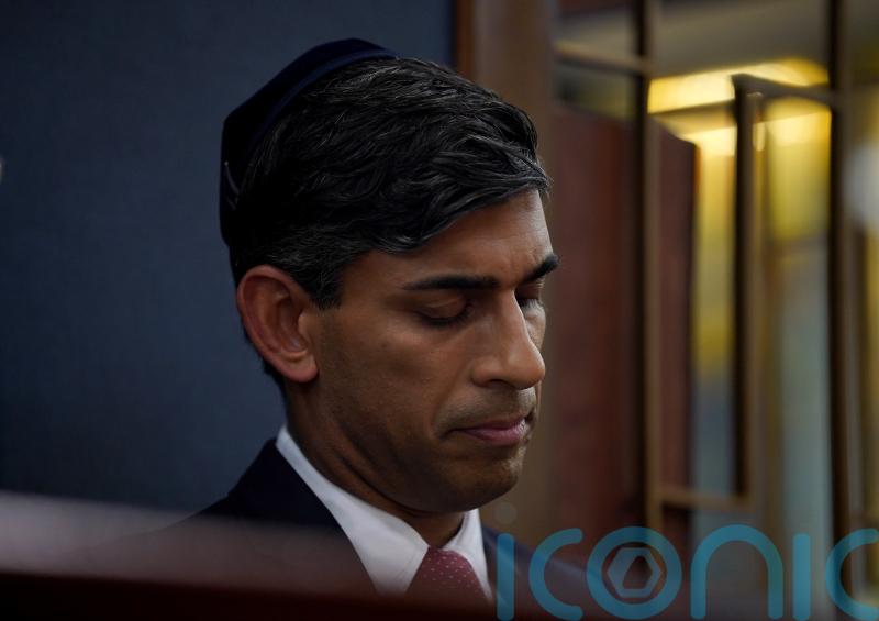 Sunak vows to stand with Britain’s Jews as Israel-Hamas conflict escalates