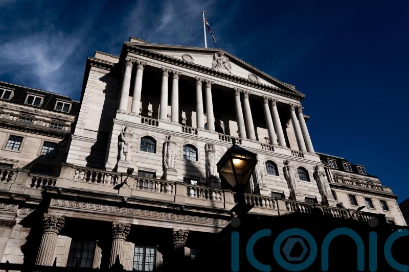 Longer mortgage contracts may mean long-term struggle for households, Bank warns