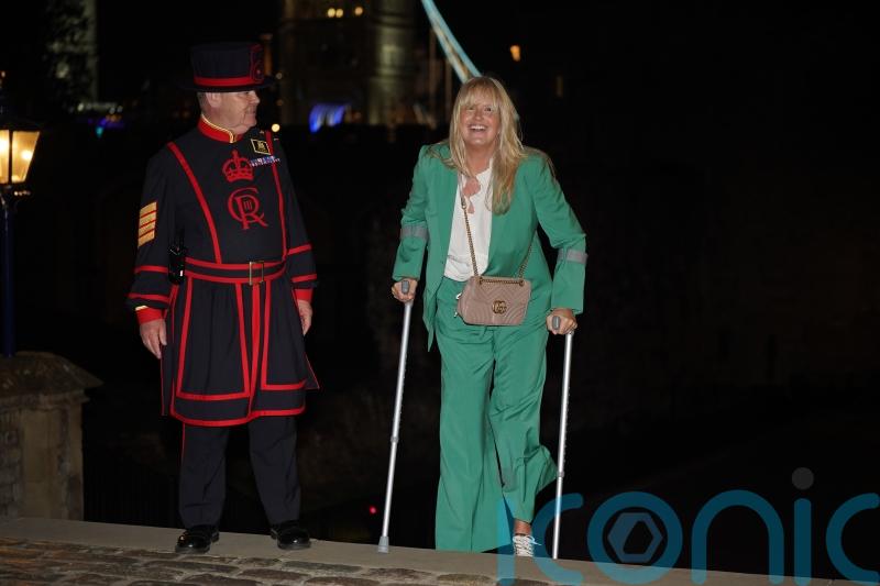 Penny Lancaster suffers knee injury while on tour with husband Sir Rod Stewart