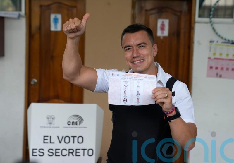 Heir to banana fortune wins Ecuador’s presidential election
