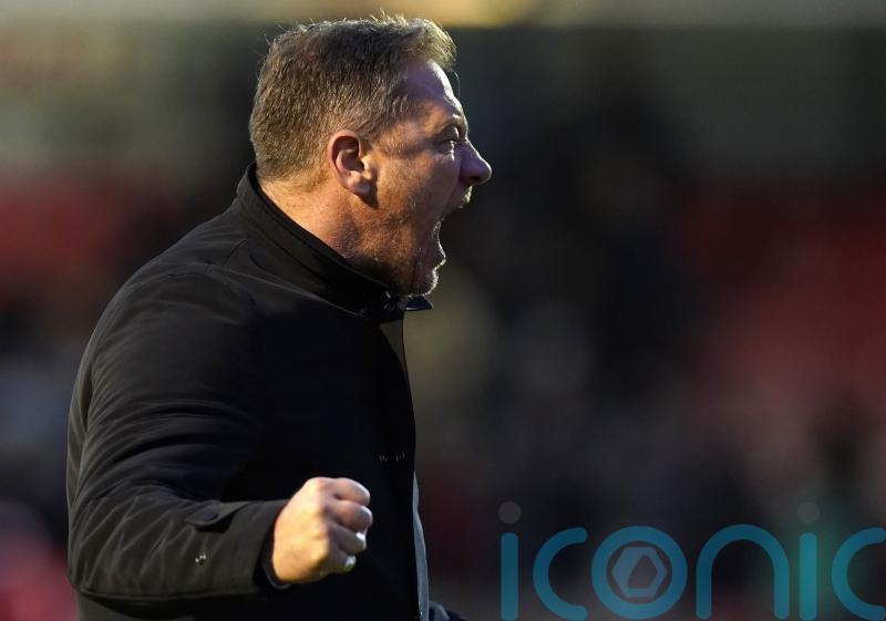 Scott Lindsey hails Crawley character after late drama