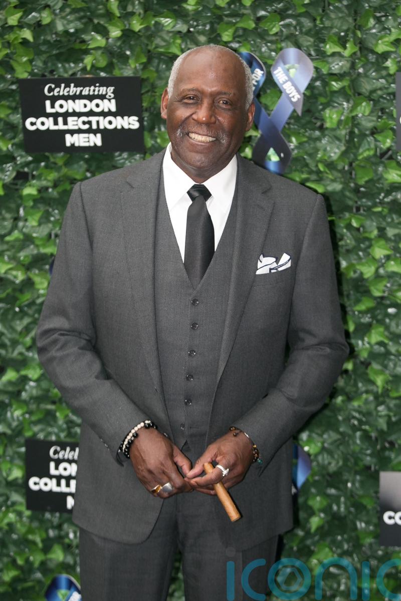 US film star Richard Roundtree hailed as ‘true icon’ after death aged 81