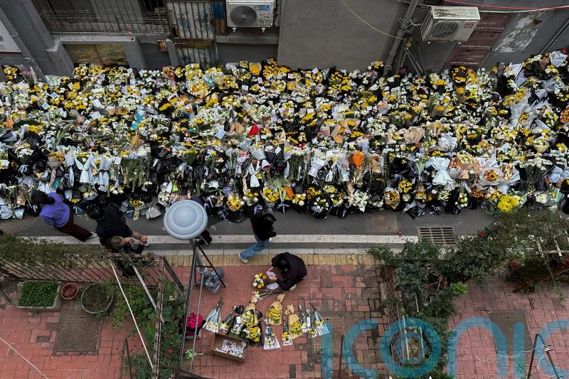 Mourners leave tributes for former Chinese premier Li Keqiang