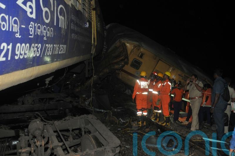 Six killed and 40 injured as two trains collide in India