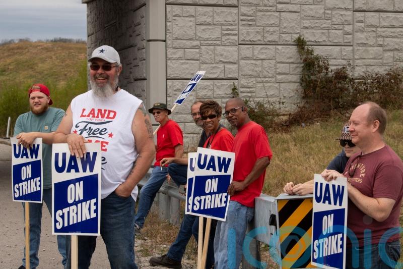 General Motors reaches deal with union that could end strike