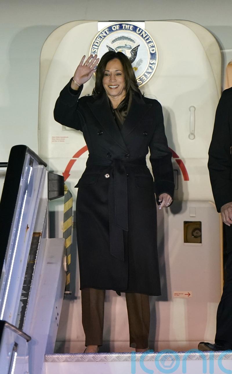 Kamala Harris arrives in the UK ahead of AI safety summit