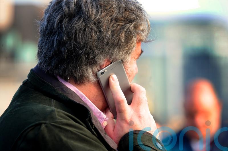 Mobile phone use may affect semen quality, study suggests