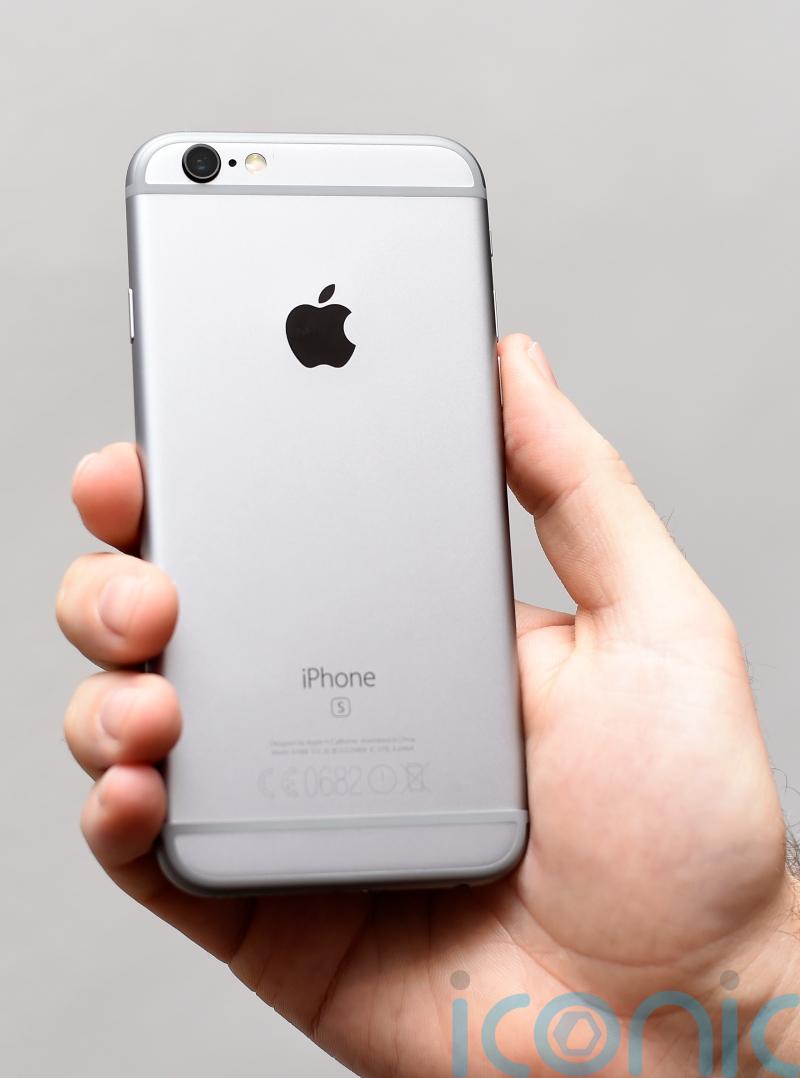 Consumer champion’s claim against Apple given go-ahead by UK court