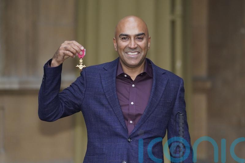 ‘Incredible feeling’ for blind travel pioneer as he becomes an OBE