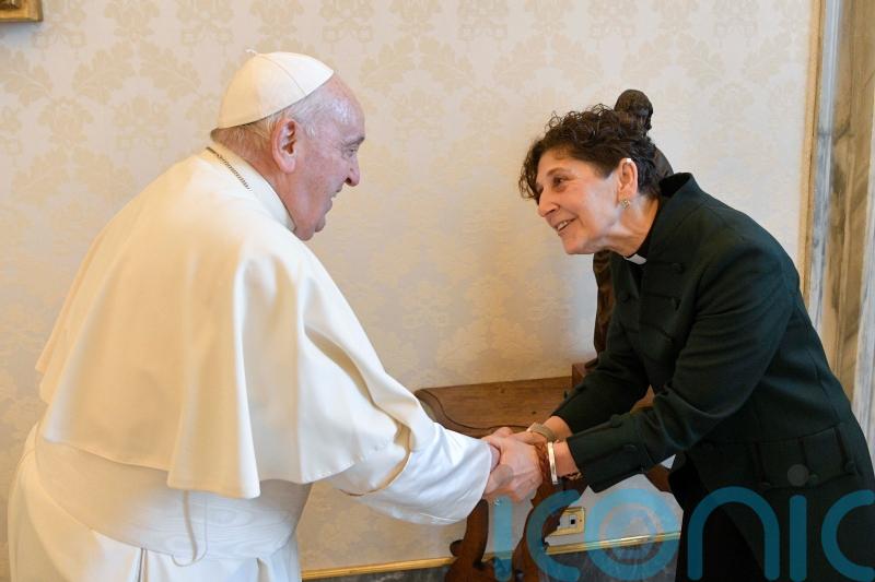 Kirk’s Moderator gifts Pope Francis Scottish artwork to display in Vatican