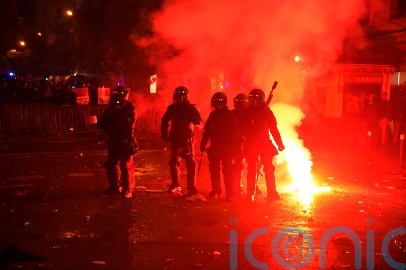 Police in Madrid clash again with protesters opposing Catalan separatists