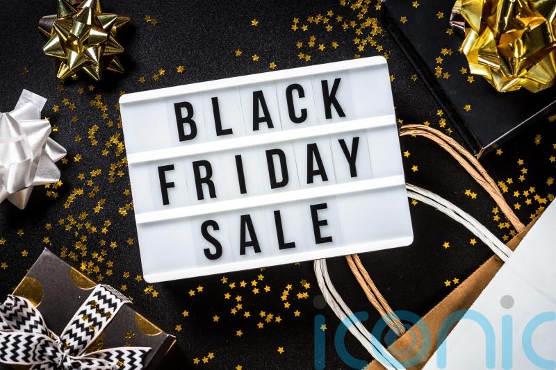 How to avoid scams and get the best bargains when doing your Black Friday and Christmas shopping