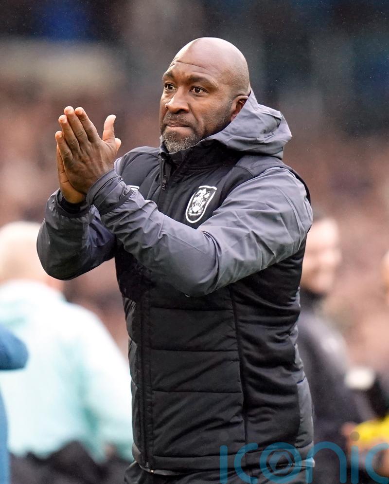 Darren Moore determined to strike right balance as Huddersfield hunt for points
