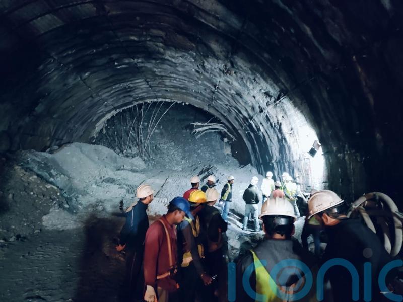 Bid to rescue 40 workers trapped in collapsed tunnel in India enters third day