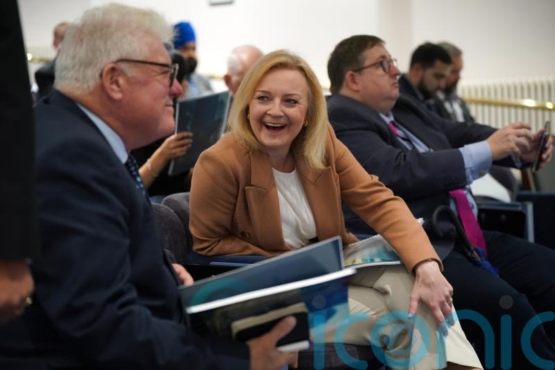 Truss-backed economists say minimum wage is ‘destroying jobs’ and call for cut