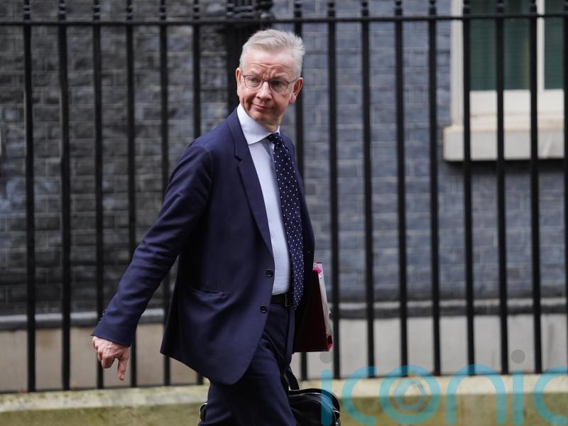 Government moves to end exclusion of tenants on benefits or with children