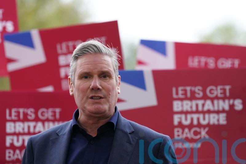 Starmer hit by three resignations as frontbenchers rebel over ceasefire vote
