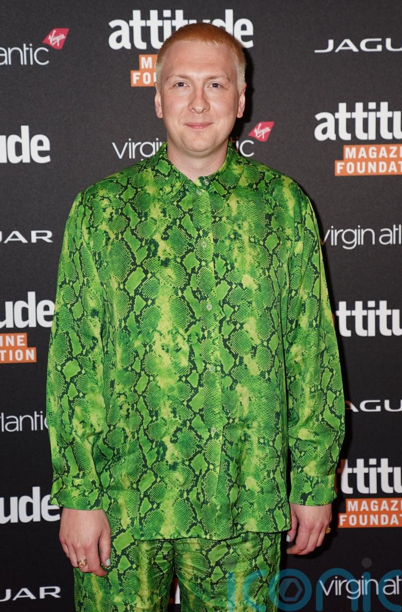 Joe Lycett letter to Suella Braverman read at refugee charity event