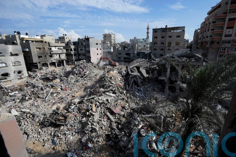 Aid to Gaza halted with communications down for second day