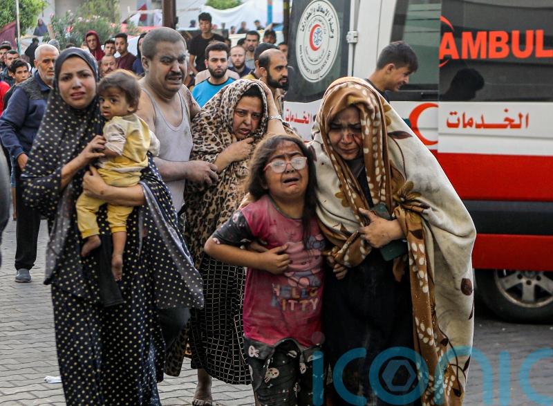Shifa Hospital patients and staff leave the compound, Gaza health officials say