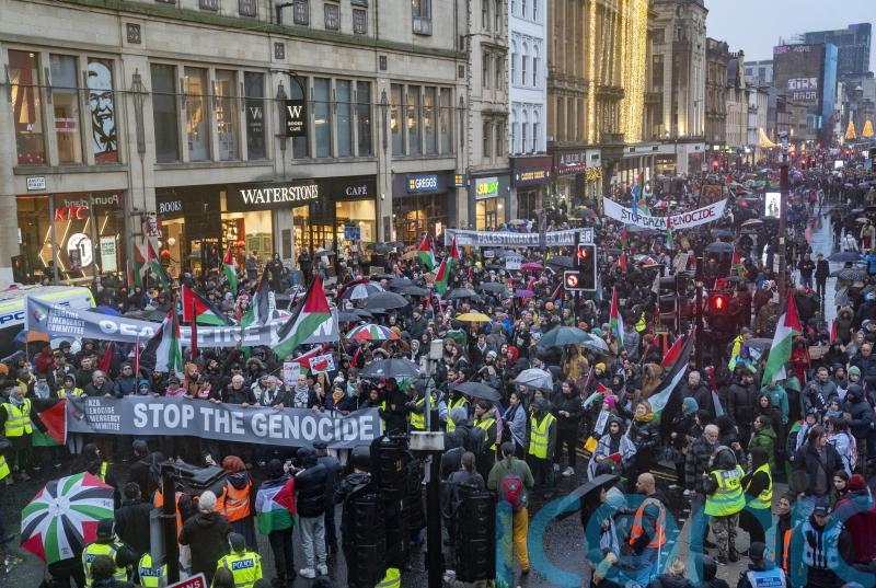 Politicians address Gaza ceasefire rally as thousands march in Glasgow