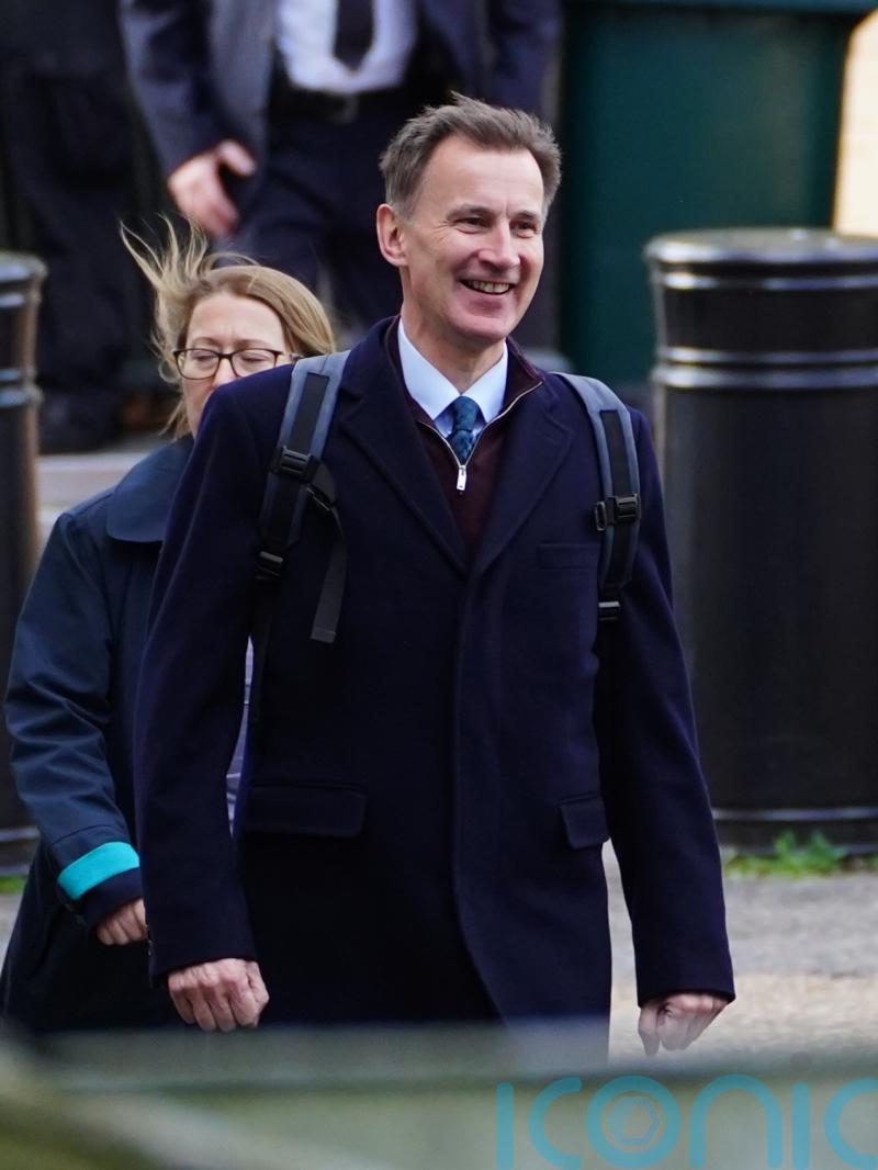 Hunt warns of ‘difficult decisions’ on benefits as he mulls inheritance tax cut