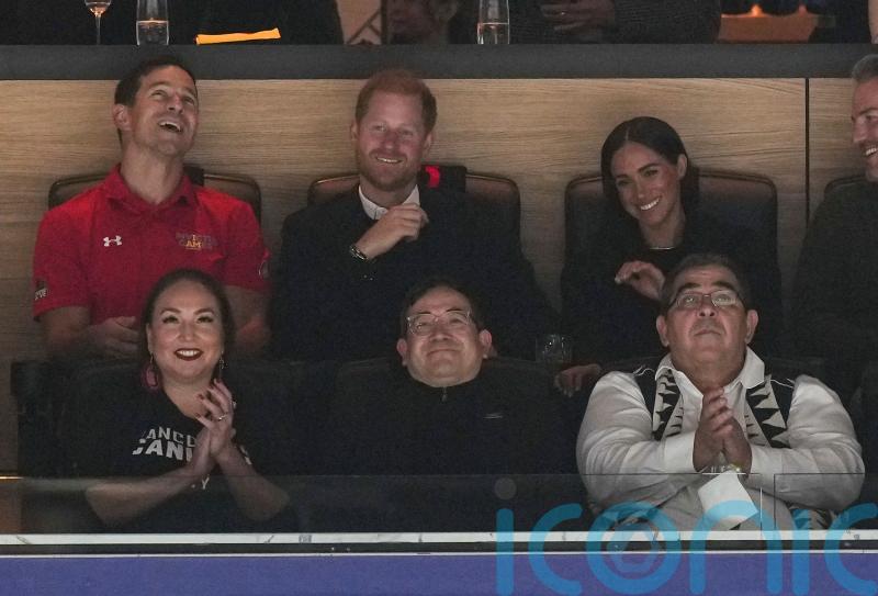 Harry and Meghan make surprise appearance at Vancouver ice hockey game