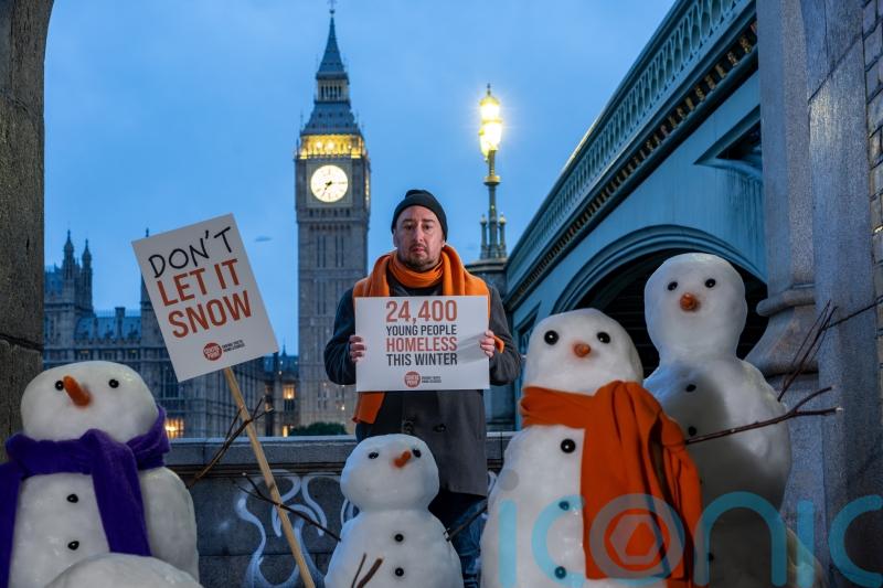 Charity predicts 24,400 young homeless people in England this winter