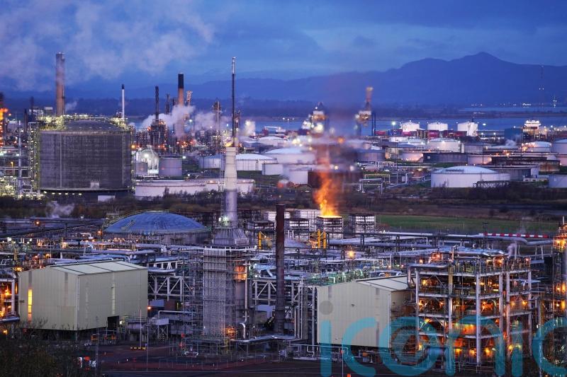 Minister wants to see Grangemouth refinery continue ‘as long as possible’