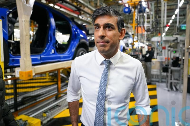 Austerity fears ‘unfounded’ after tax-cutting autumn statement, says Sunak