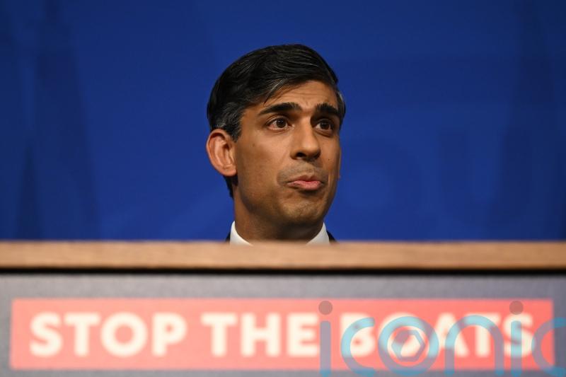 Sunak still mulling options to get Rwanda flights in air