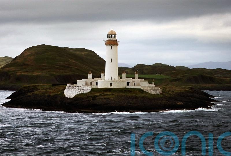 Lighthouse staff agree pay rise of up to 15% after strike action