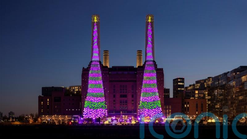 David Hockney unveils Christmas display to bring ‘joy and hope’ to Londoners