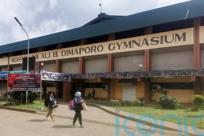 Suspected bomb blast kills at least four worshippers during Mass in Philippines