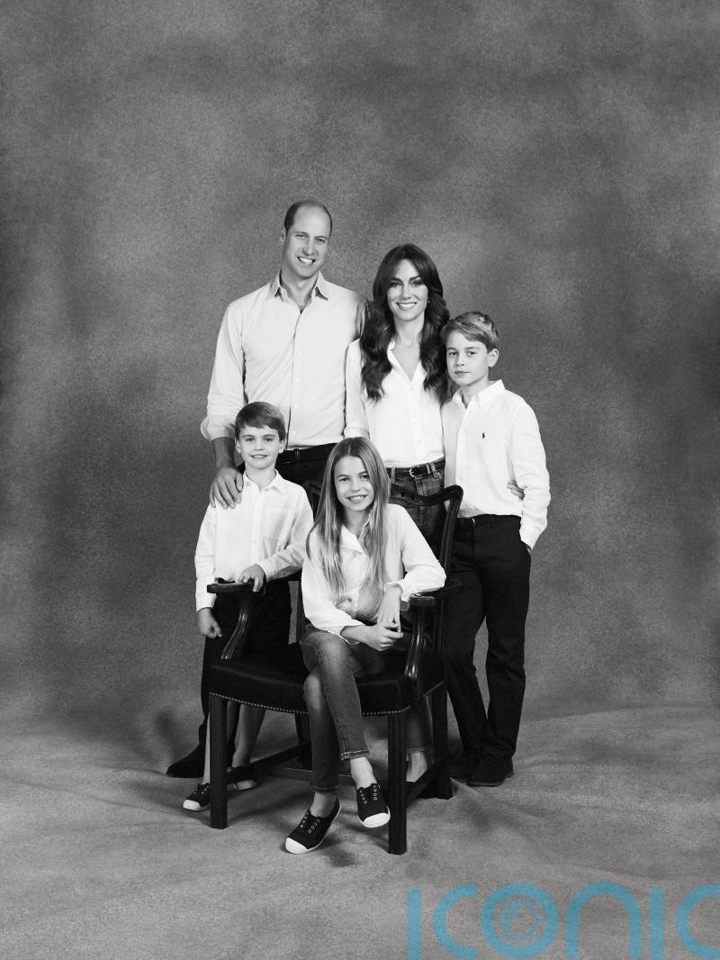 King chooses coronation Christmas card but family photo for William and Kate