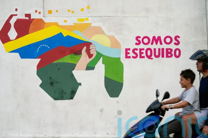 Venezuelan and Guyanan presidents meet over disputed territory