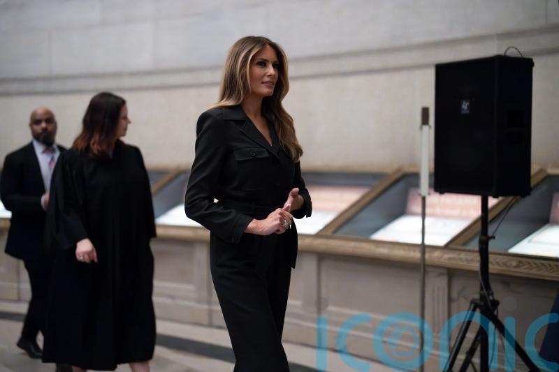 Melania Trump welcomes new citizens at National Archives ceremony