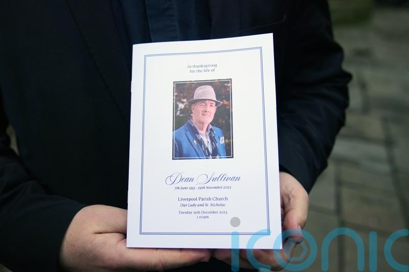 Brookside cast members gather for funeral of Dean Sullivan