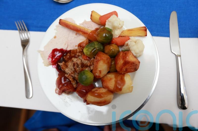 Carrots can reduce cancer risk and other good news at the Christmas dinner table