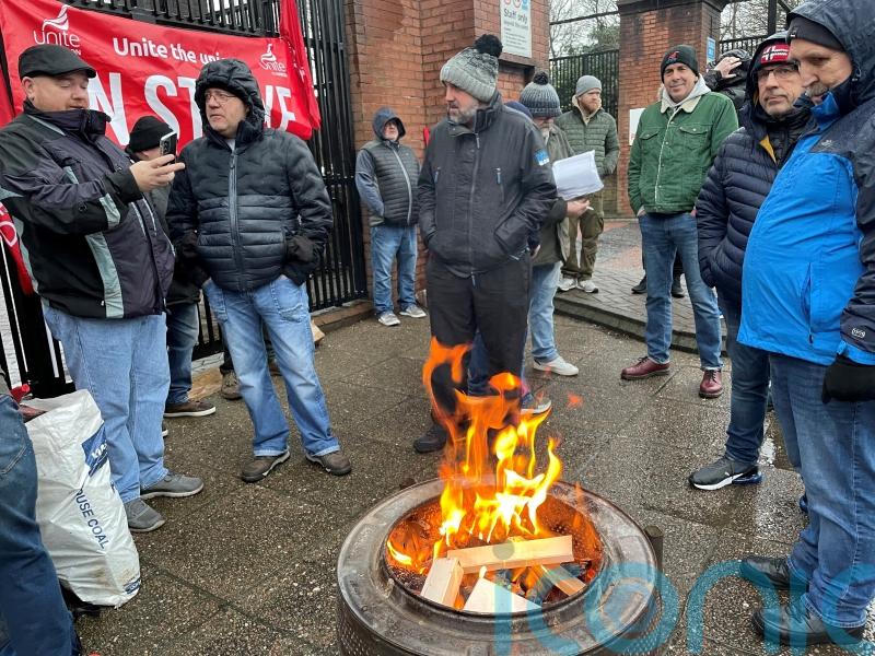 Transport workers vow that strikes will continue until pay dispute is resolved