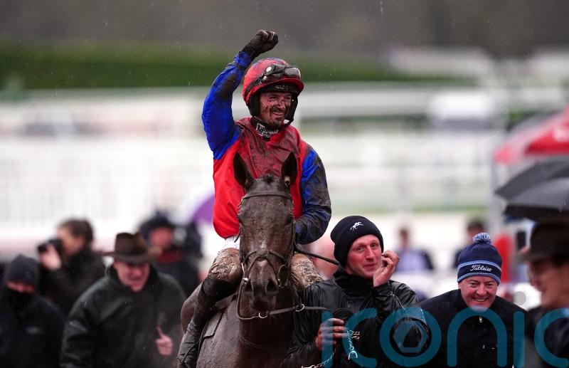Facile Vega and Patrick Mullins back together at Leopardstown