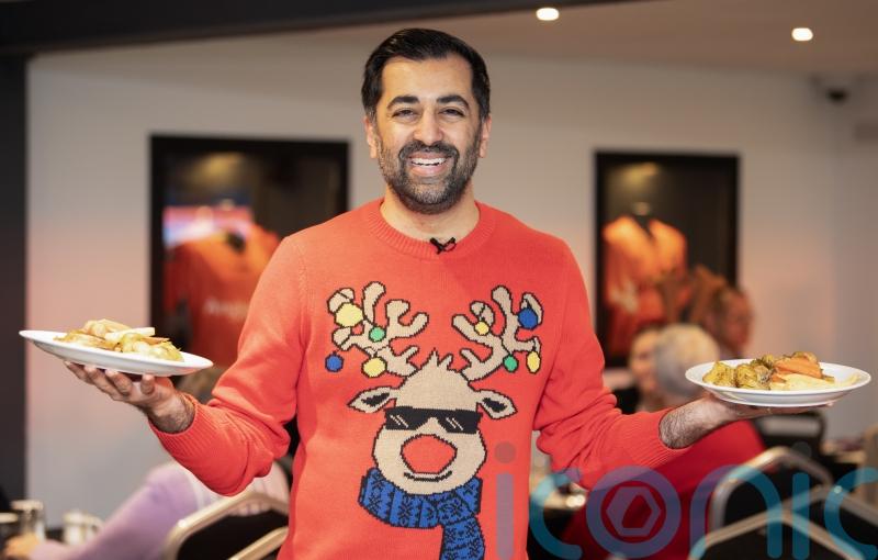 Yousaf serves Christmas lunch to elderly Dundonians facing festive isolation