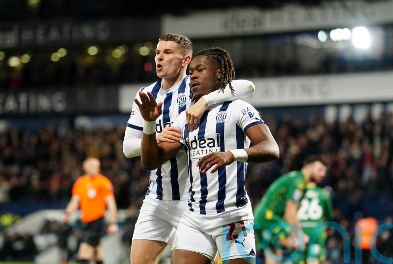 Brandon Thomas-Asante effort enough as West Brom edge 10-man Norwich