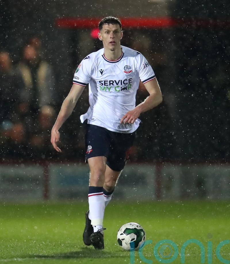 Eoin Toal gives Bolton late win over 10-man Lincoln