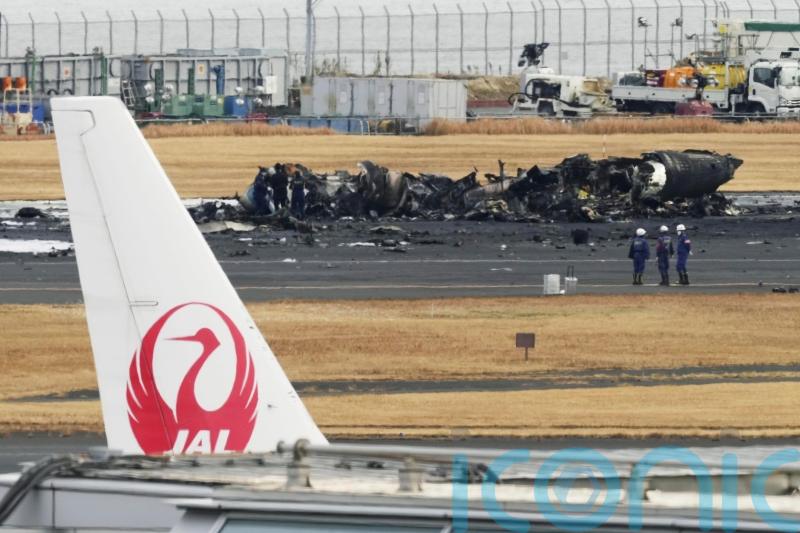 Investigators focus on air traffic communication after fatal Tokyo runway crash